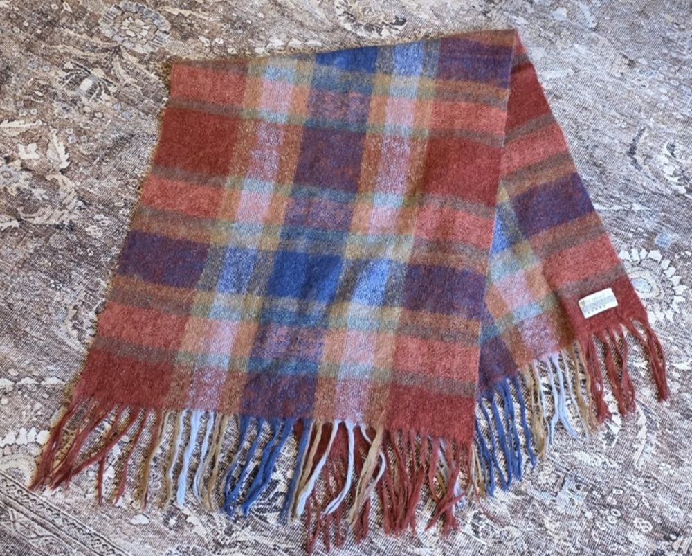 St Albans Mohair Pile Scarf Red/Blue Plaid Shawl Made Australia Soft Cozy Wrap